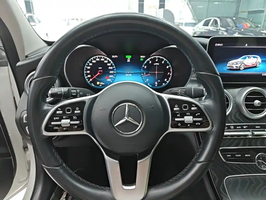 Mercedes-Benz C-Class (Import) — миниатюра 11