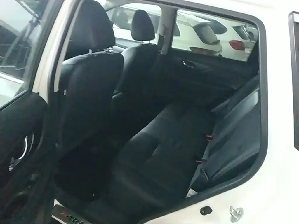 Nissan X-Trail — миниатюра 17