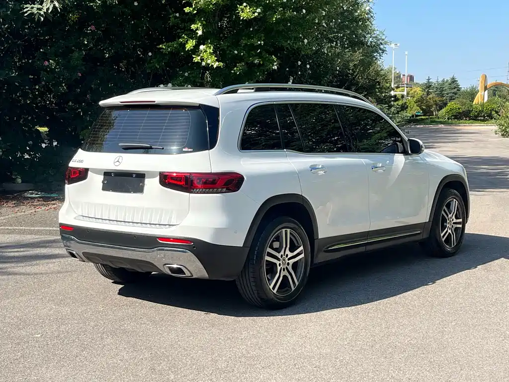 Mercedes-Benz GLB — миниатюра 6