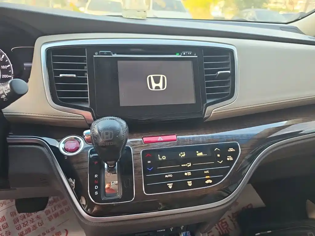 Honda Odyssey — миниатюра 14