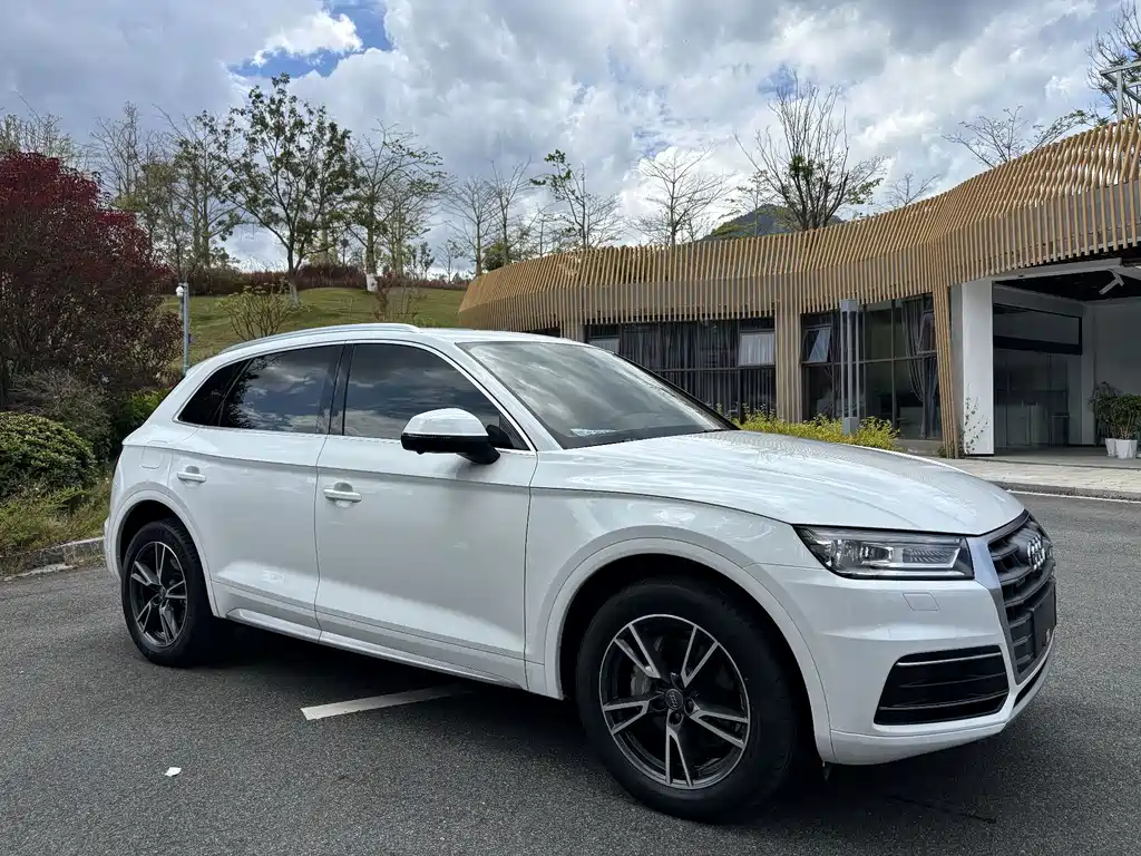 Audi Q5L — миниатюра 3
