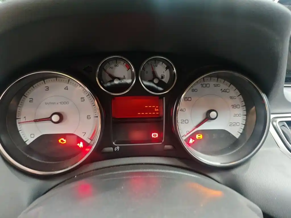 Peugeot 308 — миниатюра 4