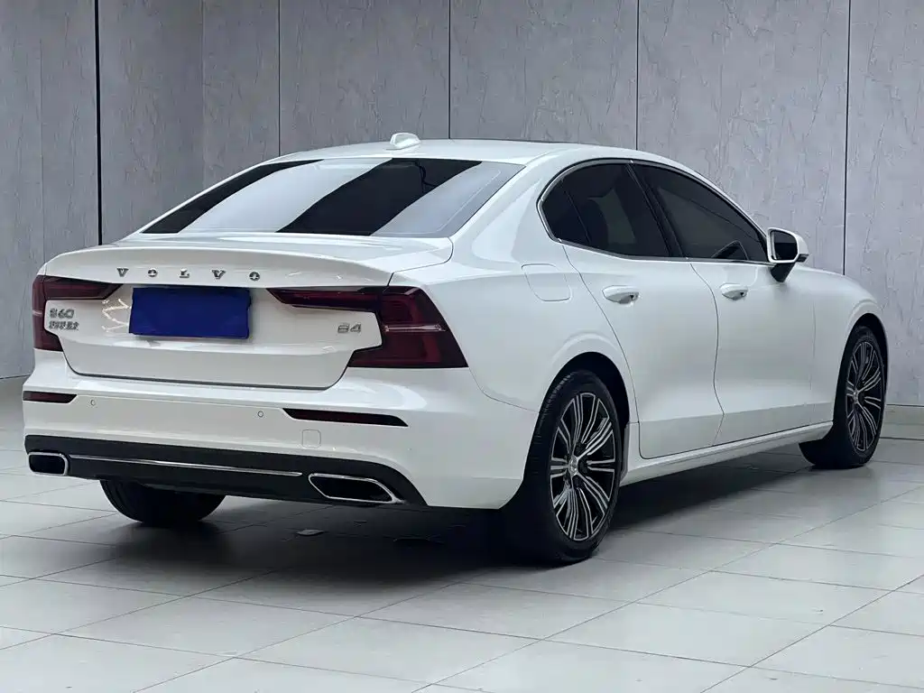Volvo S60 — миниатюра 10
