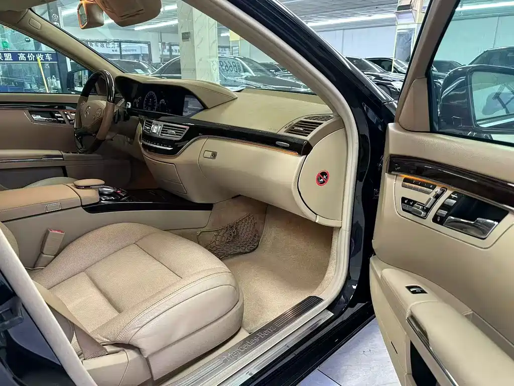 Mercedes-Benz S-Class — миниатюра 6