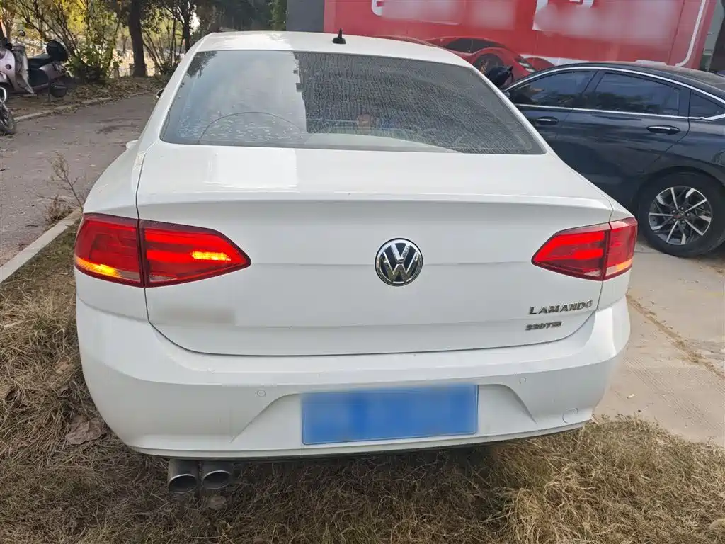 VOLKSWAGEN LINGDU