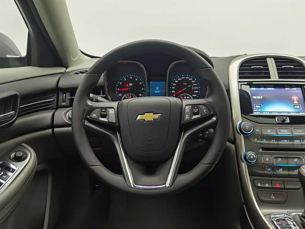 Chevrolet Malibu — миниатюра 11