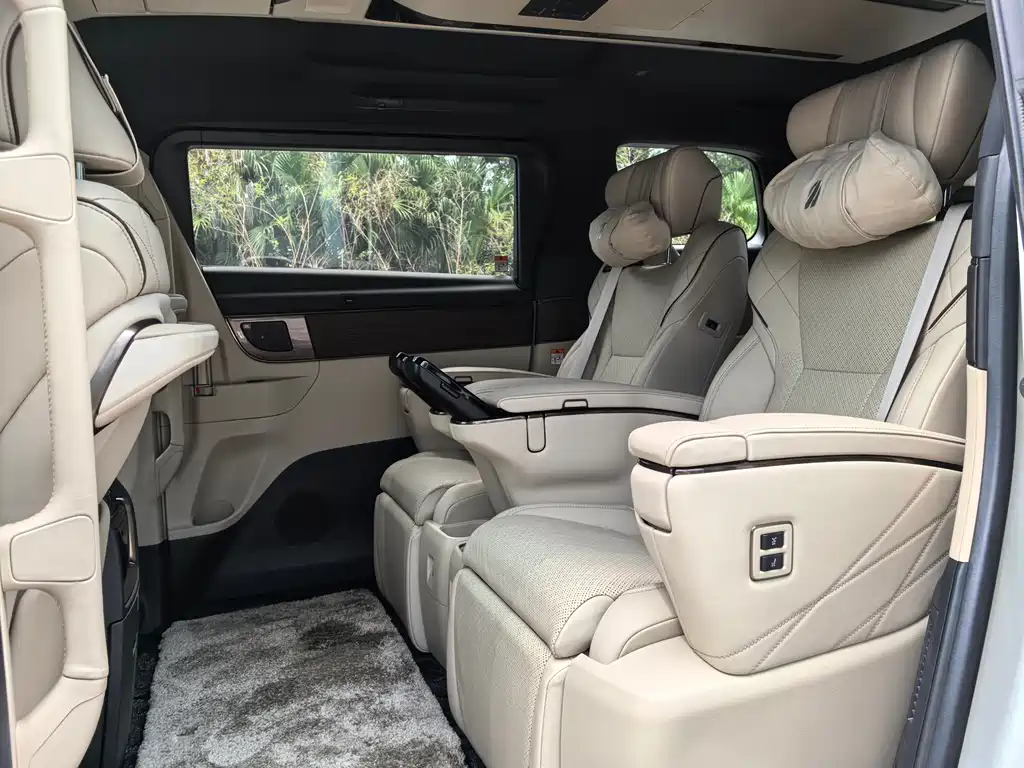 Toyota Alphard 2024 2.5L Premium