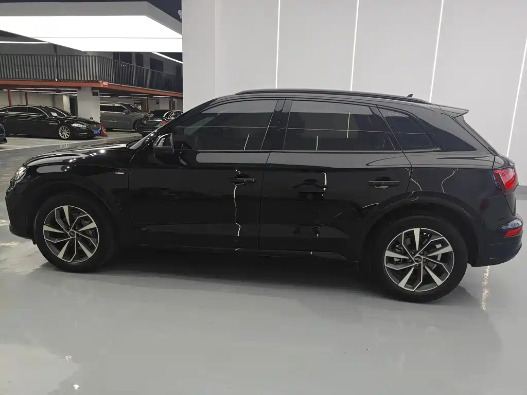 Audi Q5L — миниатюра 5