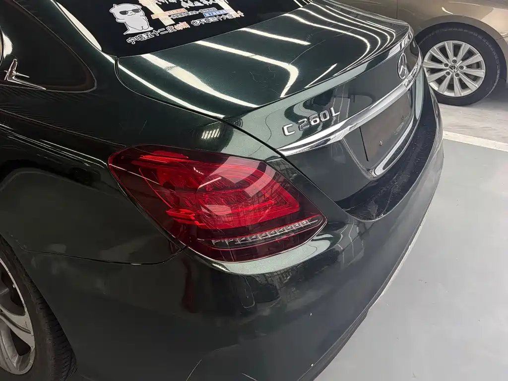 Mercedes-Benz C-Class — миниатюра 6