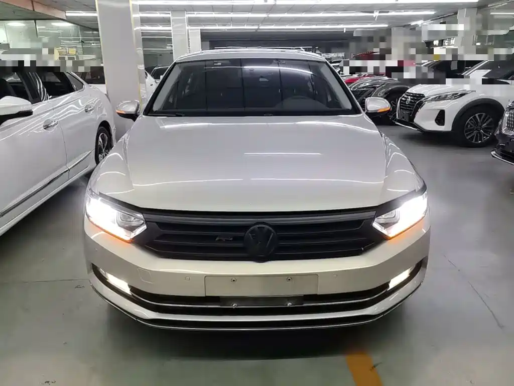 Volkswagen Magotan — миниатюра 3