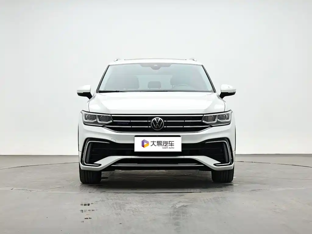 Volkswagen Tiguan L PHEV — миниатюра 2