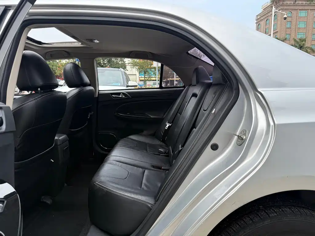BYD Surui — миниатюра 8