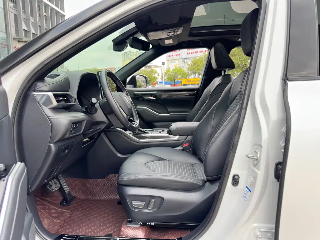 Toyota Crown Kluger 2021 2.5L HEV Luxury