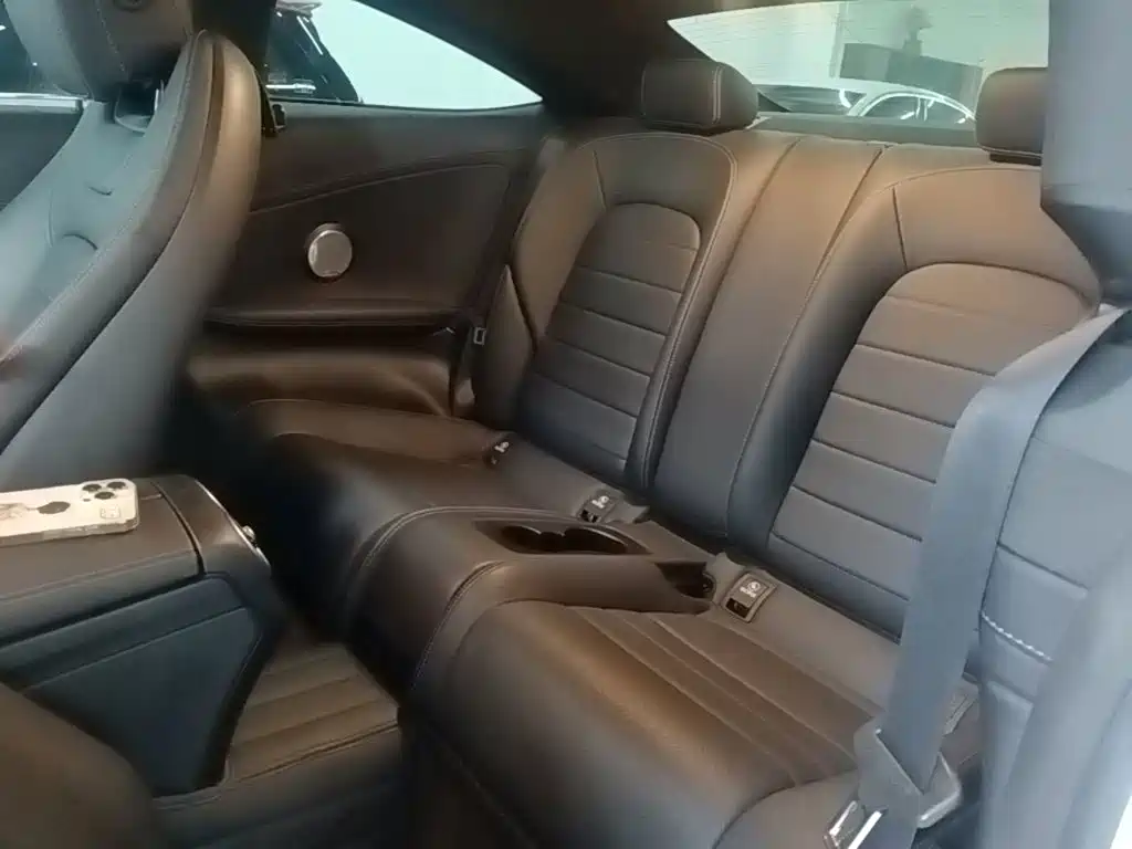 Mercedes-Benz C-Class (Import) — миниатюра 17