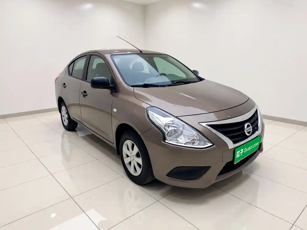 Nissan Sunny — миниатюра 3