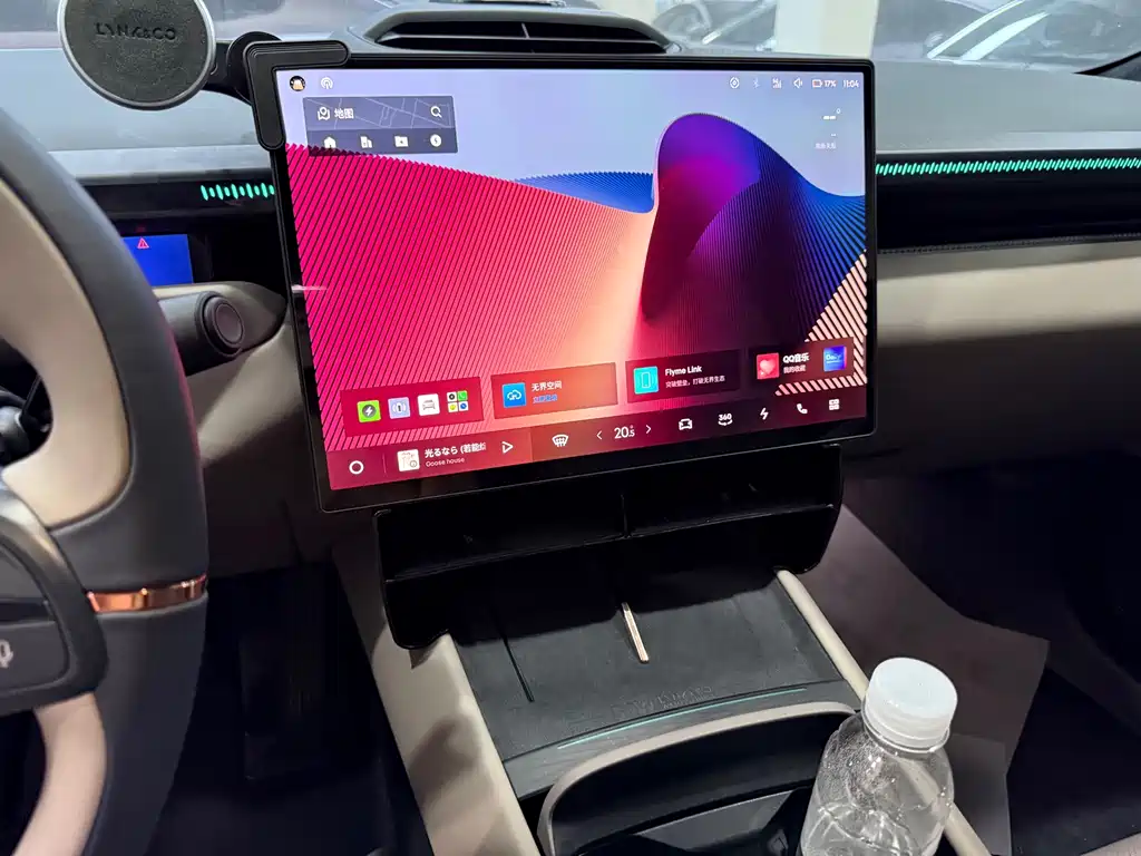 Lynk & Co Z10 — миниатюра 10