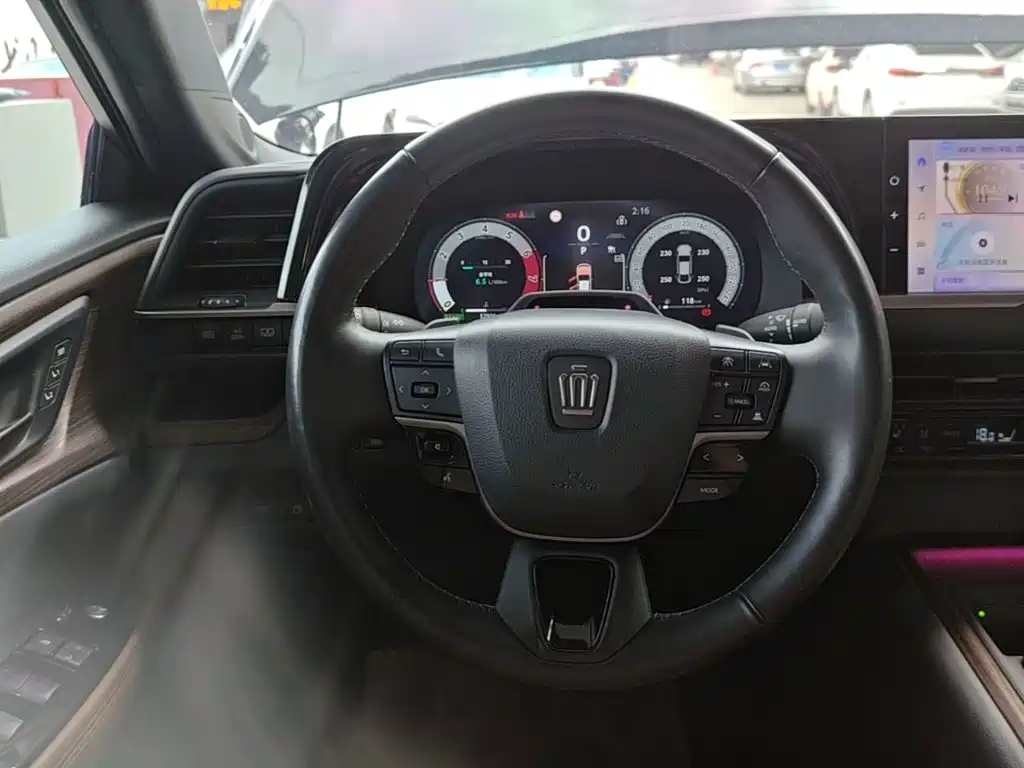 Toyota Crown 2024 2.5L