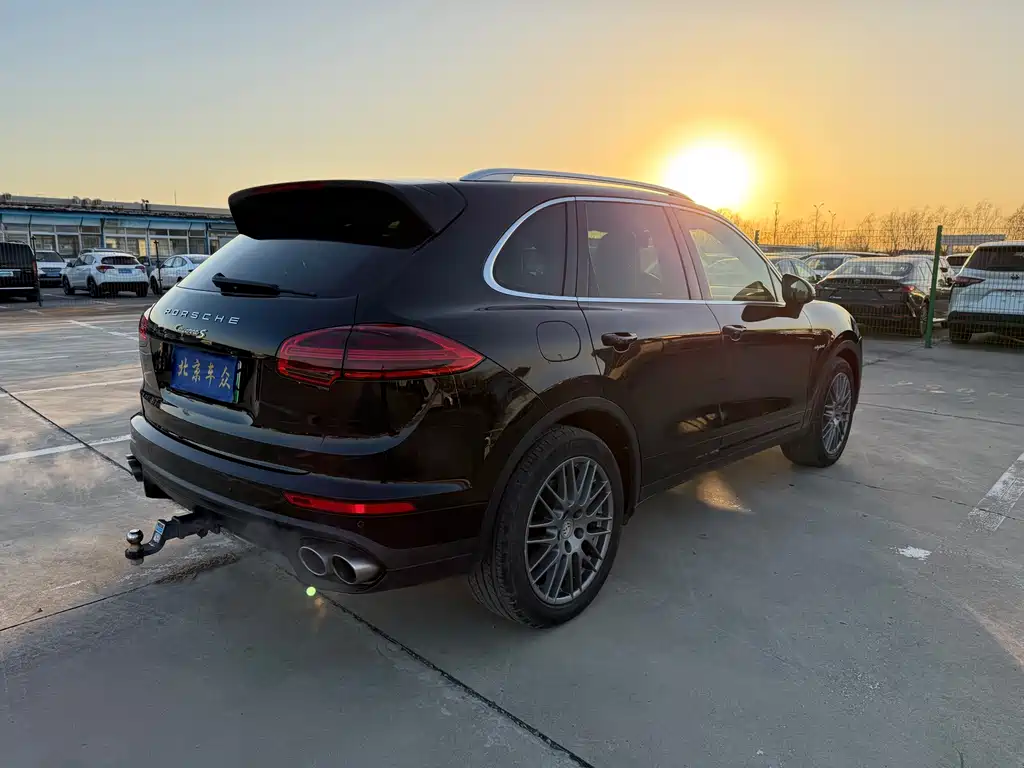 PORSCHE CAYENNE NEW ENERGY