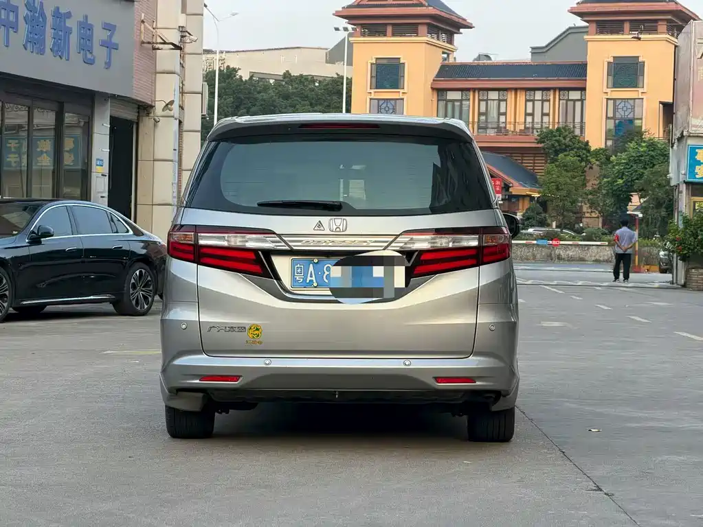 Honda Odyssey — миниатюра 8