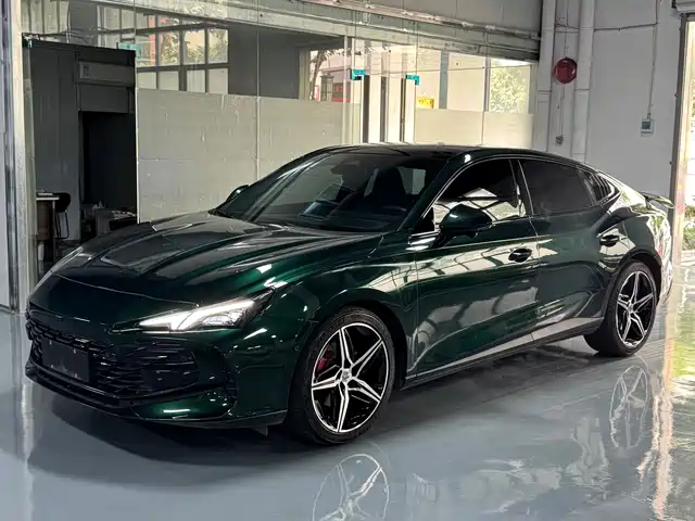 2025 MG MG7