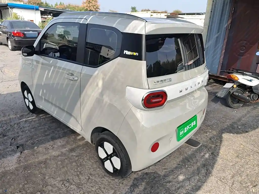 Wuling MINIEV — миниатюра 5