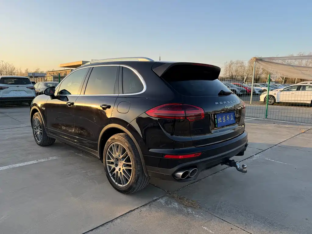 PORSCHE CAYENNE NEW ENERGY