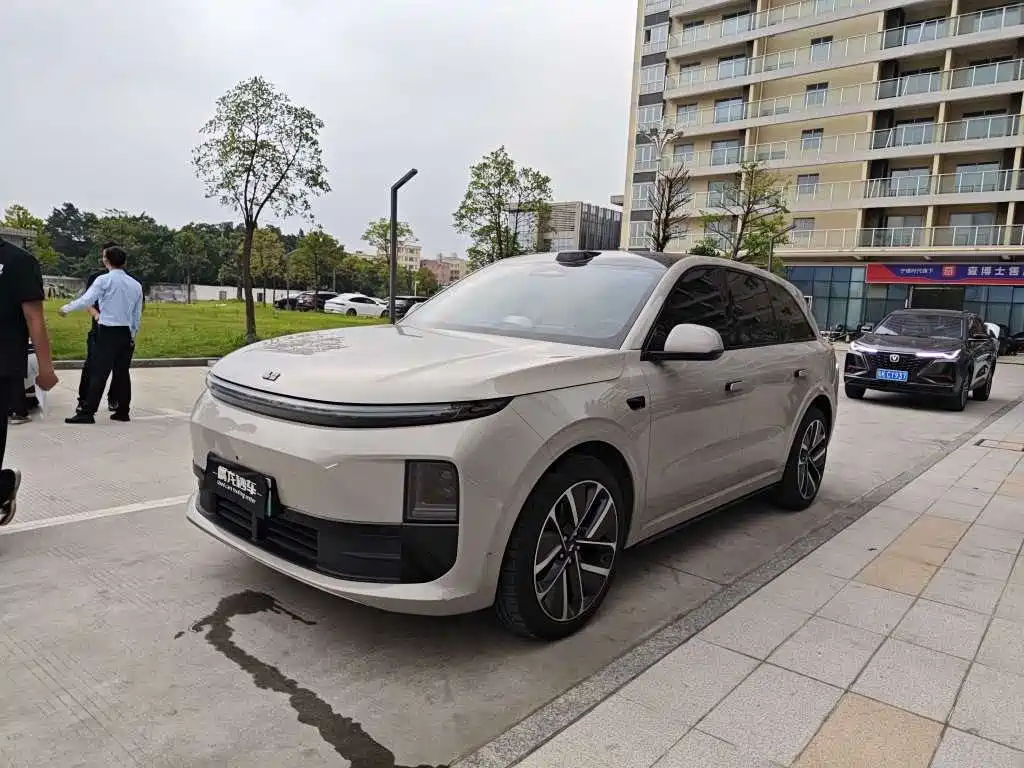 Li Auto Li L6 2024