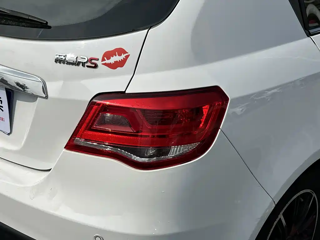 Geely Emgrand — миниатюра 16
