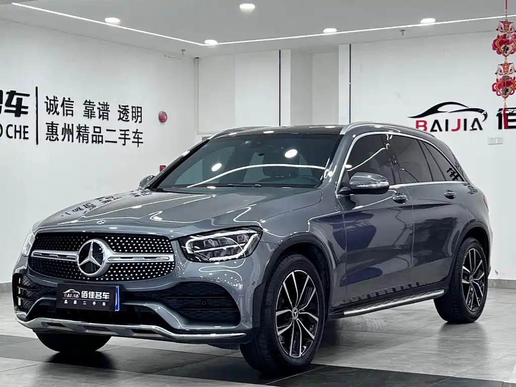 MERCEDES-BENZ GLC