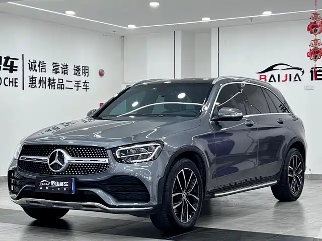 MERCEDES-BENZ GLC