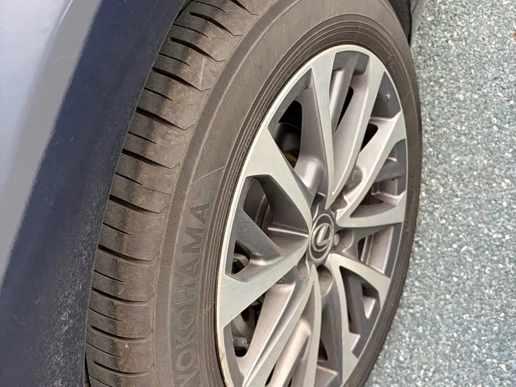 Lexus ES — миниатюра 9