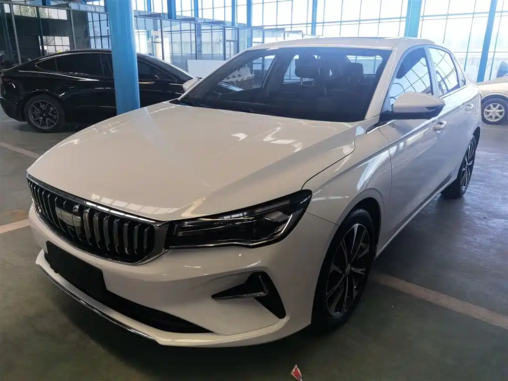 Geely Emgrand 2024