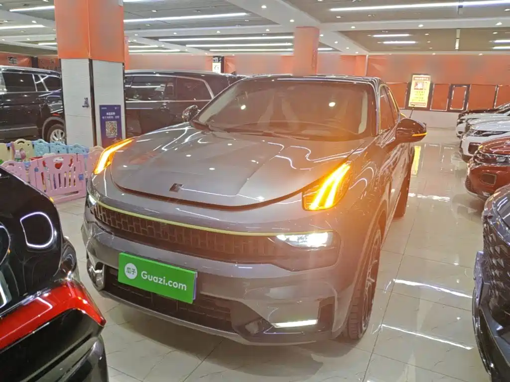 Lynk & Co 05 — миниатюра 2
