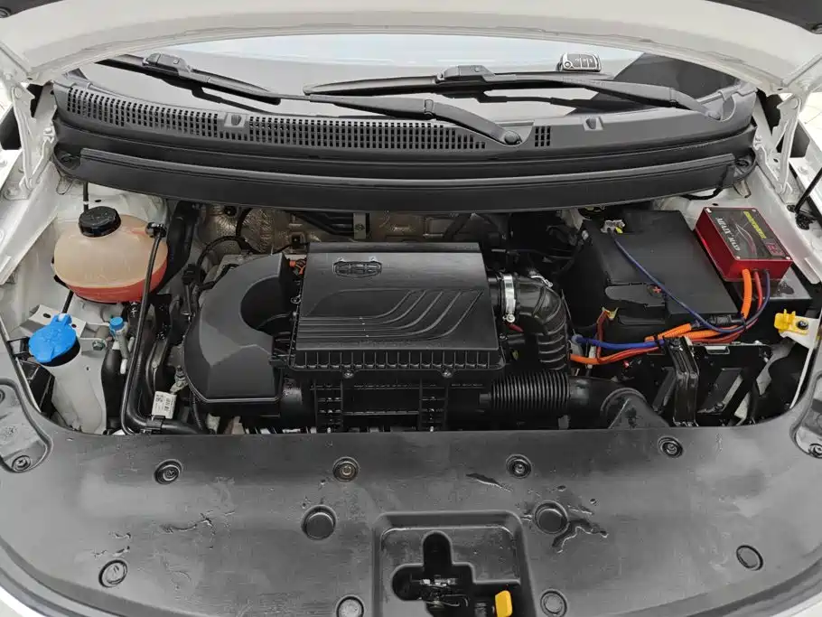 Geely Vision X3 — миниатюра 10