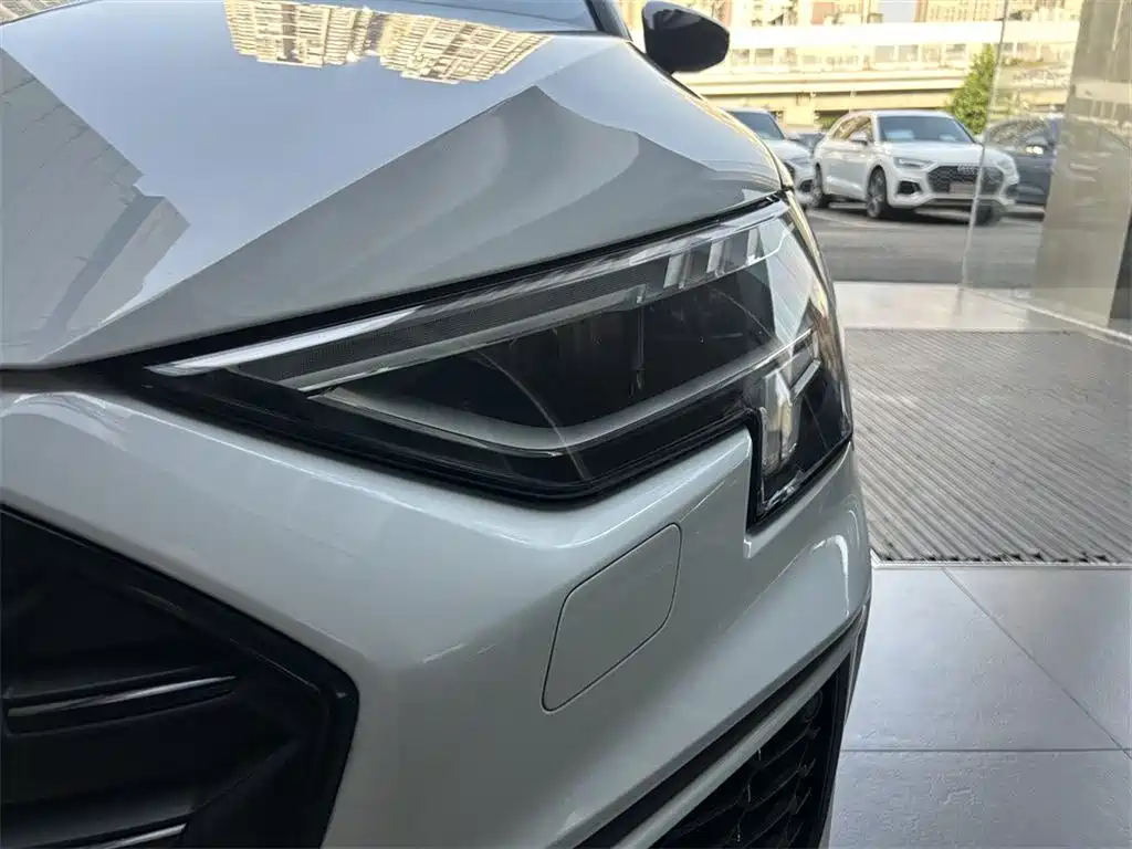 Audi A3 id 4617088 из Китая 12