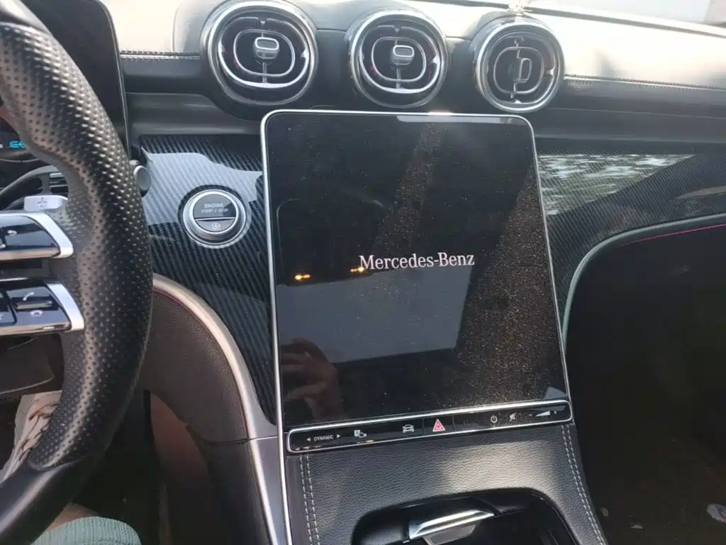Mercedes-Benz C-Class — миниатюра 13