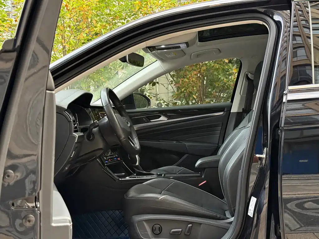 Volkswagen Passat — миниатюра 6