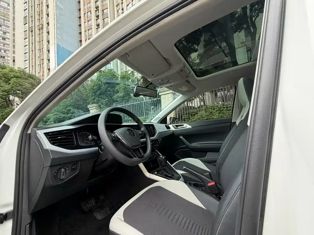 Volkswagen Polo — миниатюра 6