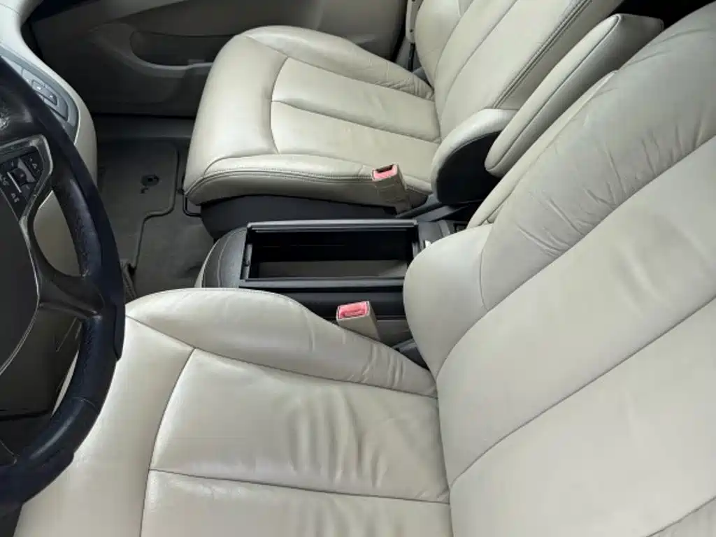 Buick GL8 — миниатюра 8