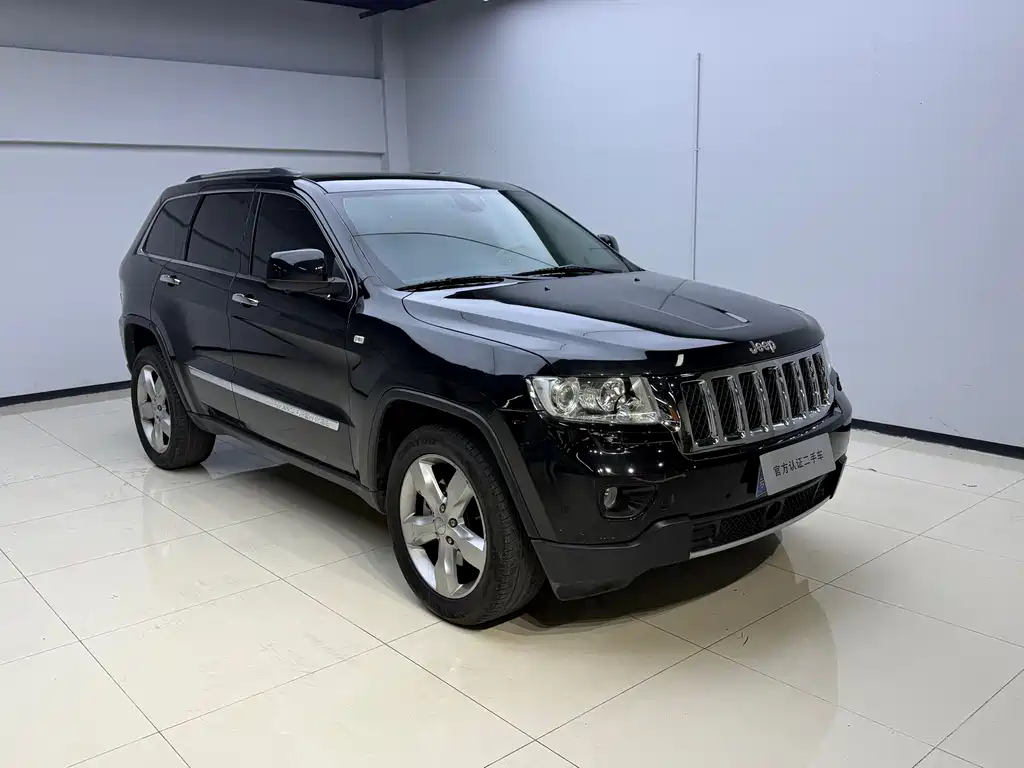 Jeep Grand Cherokee (Import) — миниатюра 3
