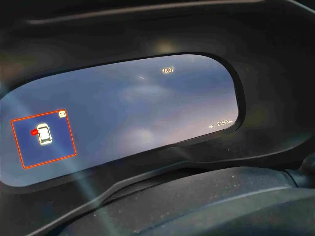 Toyota RAV4 — миниатюра 8