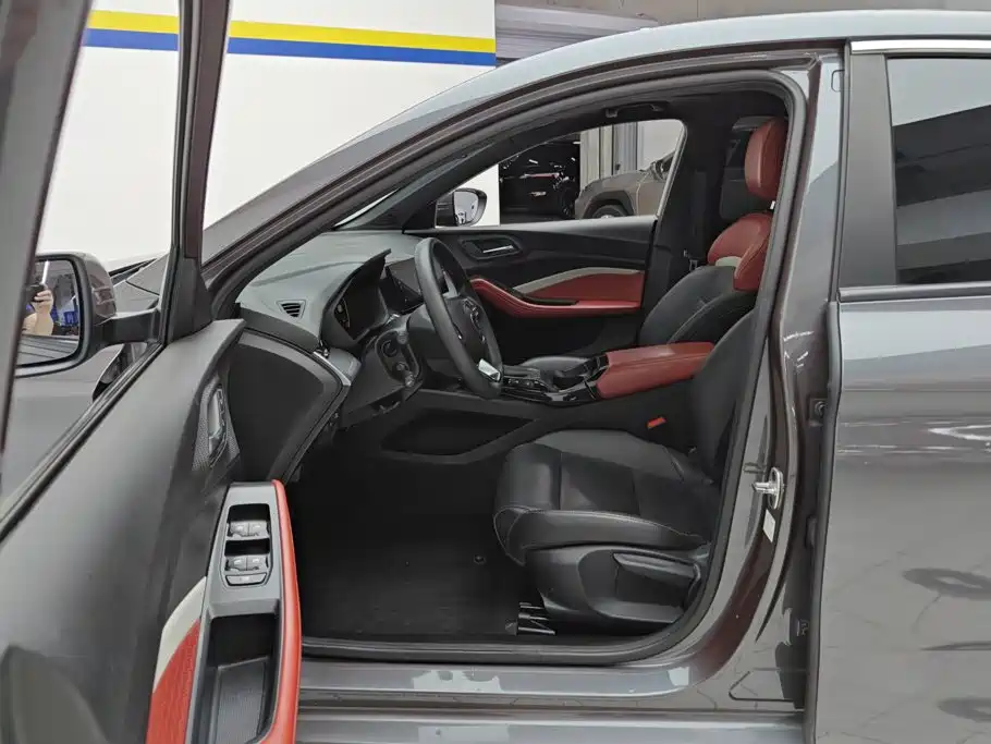 MG MG5 — миниатюра 9