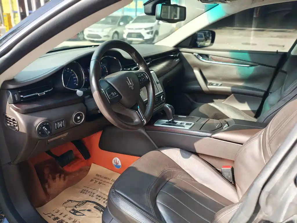 Maserati Quattroporte — миниатюра 8