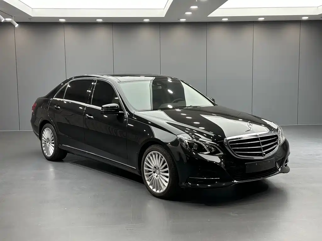 Mercedes-Benz E-Class — миниатюра 3