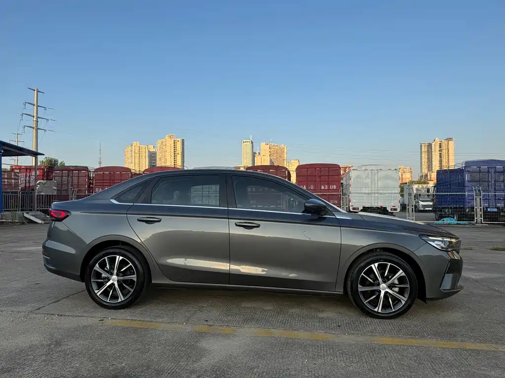 Geely Emgrand — миниатюра 4