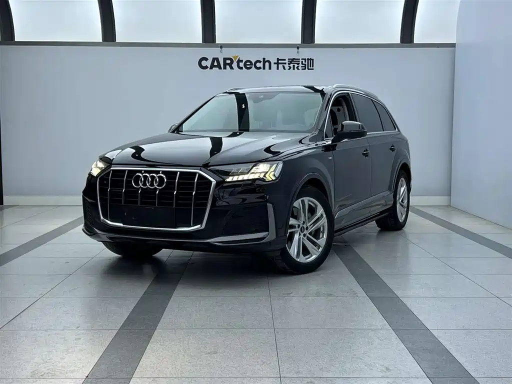 Купить Audi Q7