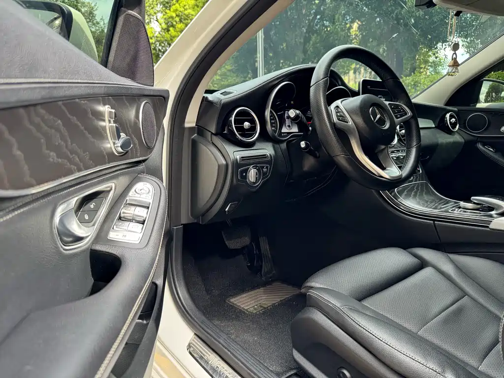 MERCEDES-BENZ  C CLASS