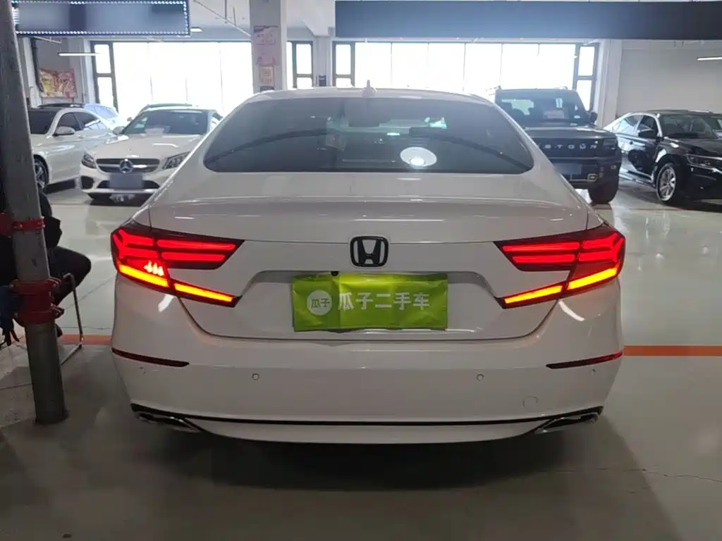 Honda Accord — миниатюра 6
