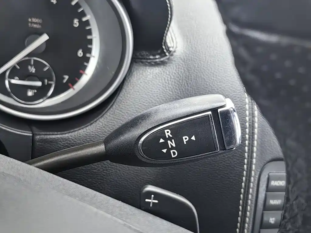 Mercedes-Benz M-Class — миниатюра 13