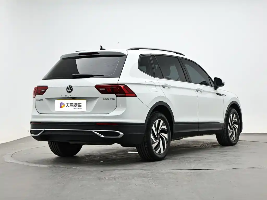 Volkswagen Tiguan L — миниатюра 3